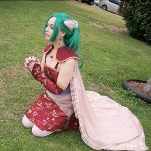 Arda wigs - Jeannie in emerald green